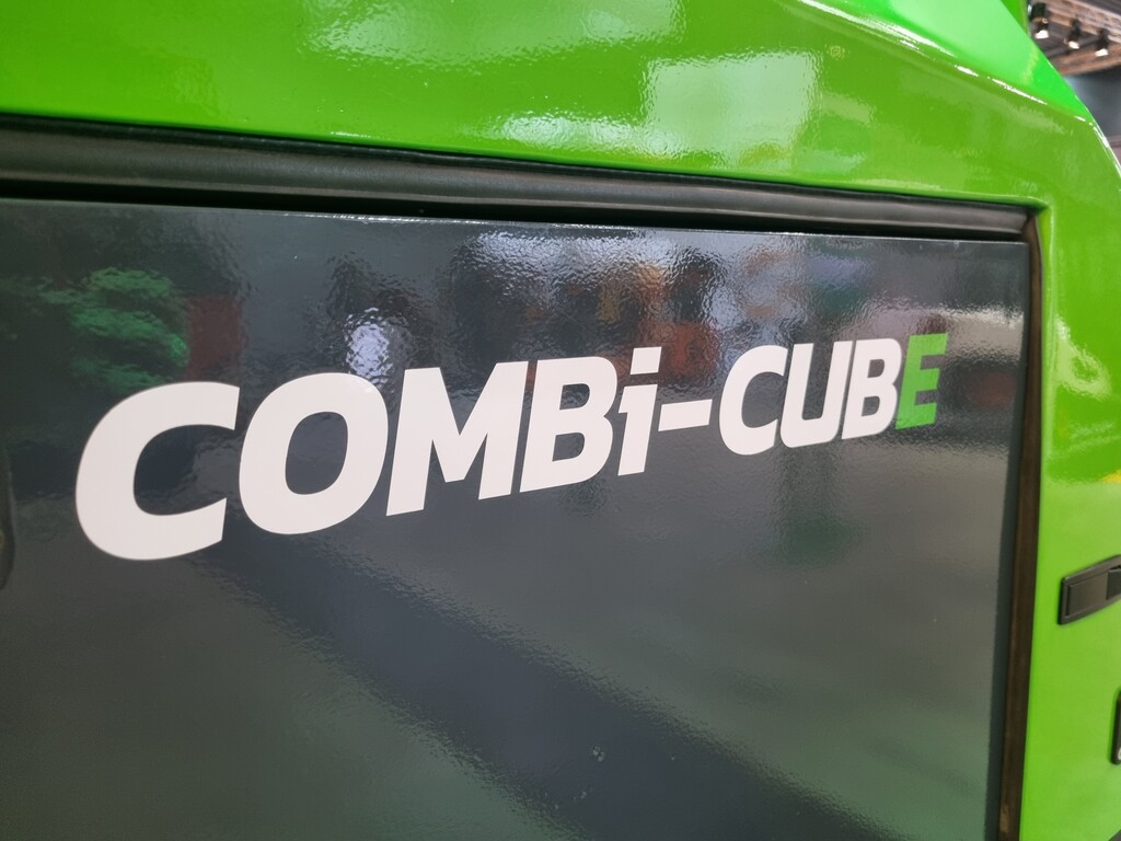 COMBILIFT CUBE - der wendigste Gegengewichtsstapler auf dem Markt!
